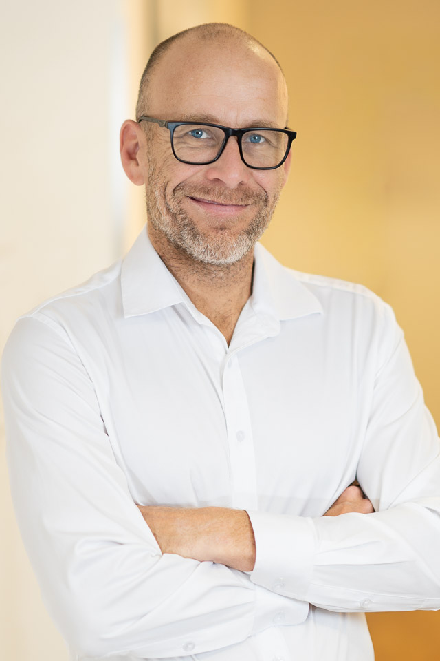 Dr. med. Julian Holzhüter | Privatpraxis | Hamburg-Innenstadt